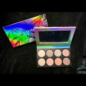 BOBBI BROWN Love In The Afternoon Eyeshadow Palette